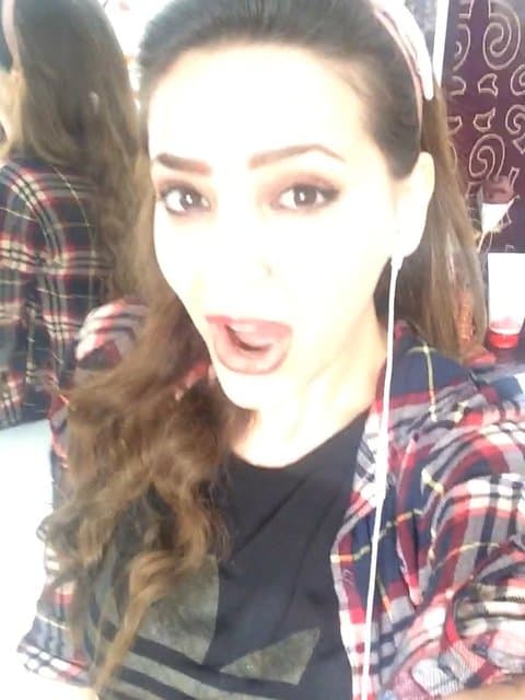 Nade Azaram · Satin