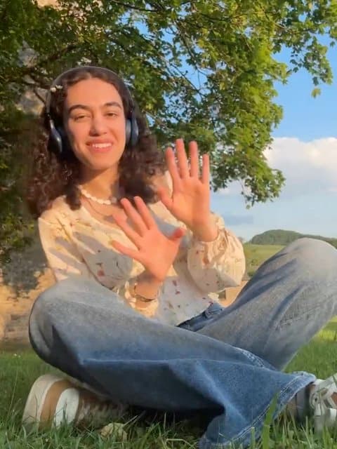 Be Donya Nemidamesh · Shervin Hajipour