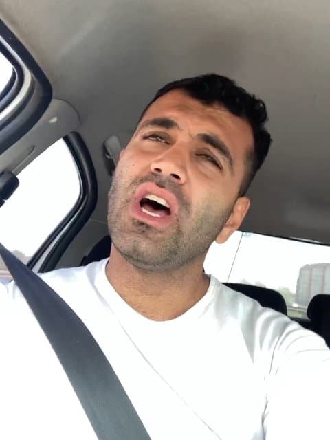 Khaabe Sorkhe Booseha · Habib