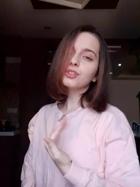 Ghasre Royayi · Donya