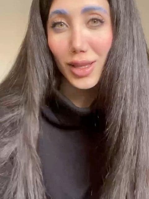 Meykhooneh Bi Sharab · Mahasti