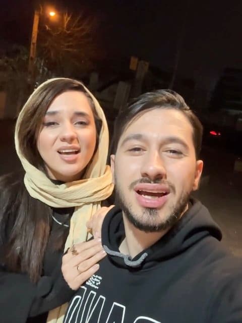 Tanha Mandam · Ehsan Khajehamiri