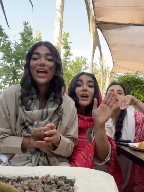 Oofey · Majid Yalan