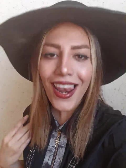 Na Na Na · Mili B