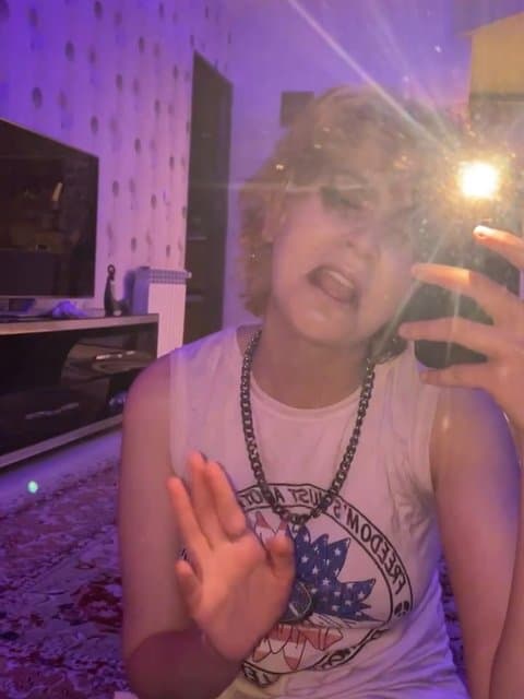 Too Cheshmat · Hoomaan