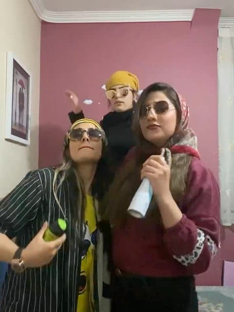 Khodaye Asemoonha · Toofan