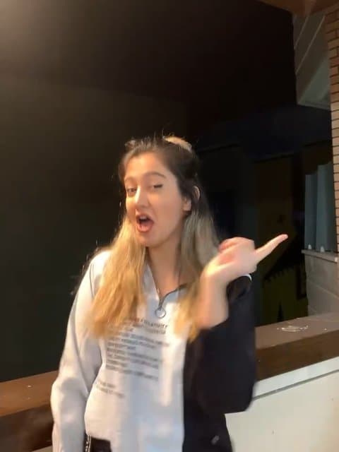 Ghasre Royayi · Donya