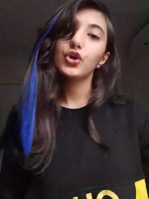 Nade Azaram · Satin