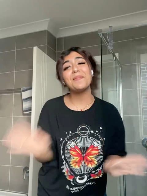 Shab Bekheir · Satin