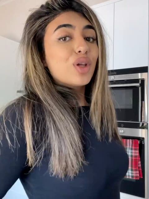 Yaa To Yaa Hichkase Dige · Hengameh