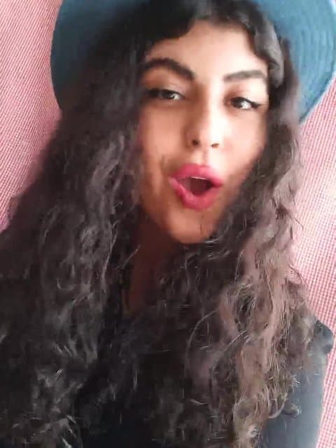 Eshghe Khosh Arayesh · Hossein Tavakoli