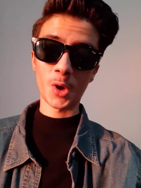 Holesh (Ft Amir Tataloo) · Tohi