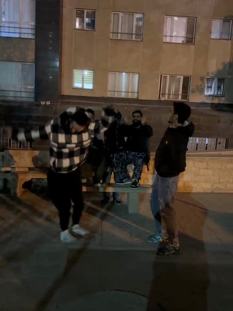 Baradarane Leila · Sasy