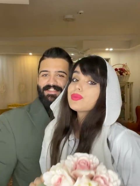 Ahay Aghayeh Domad · Martik