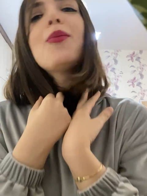 Shooresho Daravordi · Anita