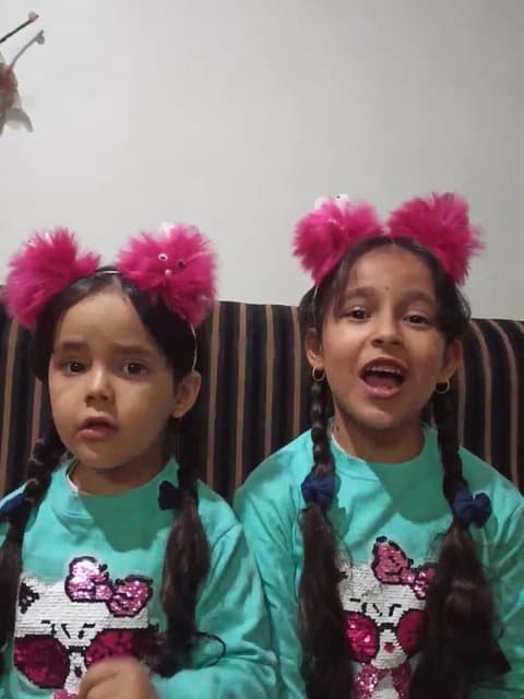 Nade Azaram · Satin