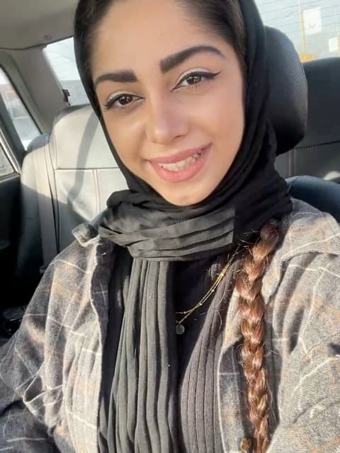 Hesse Khoobie · Shadmehr Aghili