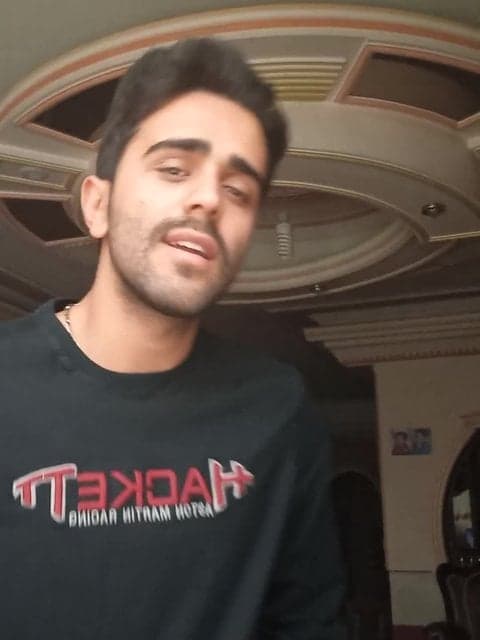 Bezan Tar · Shahab Tiam