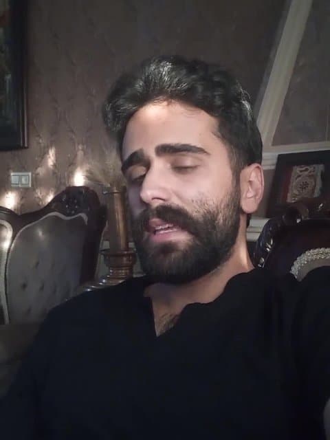Rahayam Kon · Mohsen Chavoshi