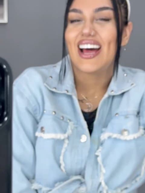 Che Khabare Eshgham · Farnam Tavakoli