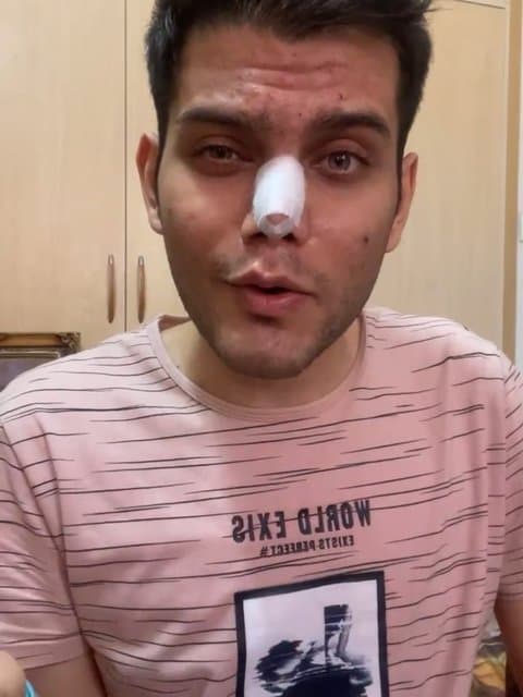 Nade Azaram · Satin