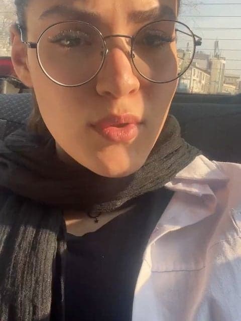 Tabestoon Kootahe · Zedbazi