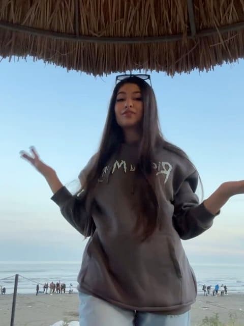 Bache Mahal · Zedbazi