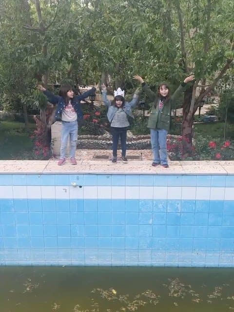 Abie Asemoon · Donya