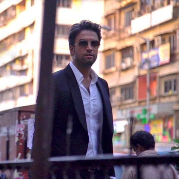 Ye Bare Dige Eshtebah Kon · Benyamin