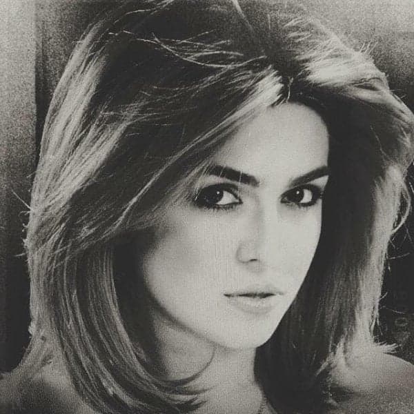 Hezaro Yek Shab · Cornellaa