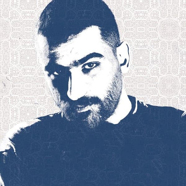 Mooye Parishoon · Hichkas, Roya Arab, Dariush Sarbaz